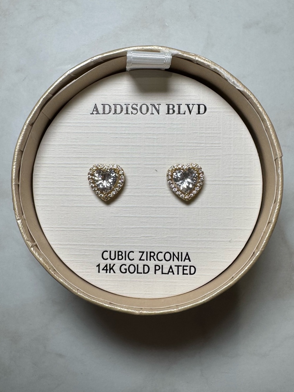 Heart Studs - Gold